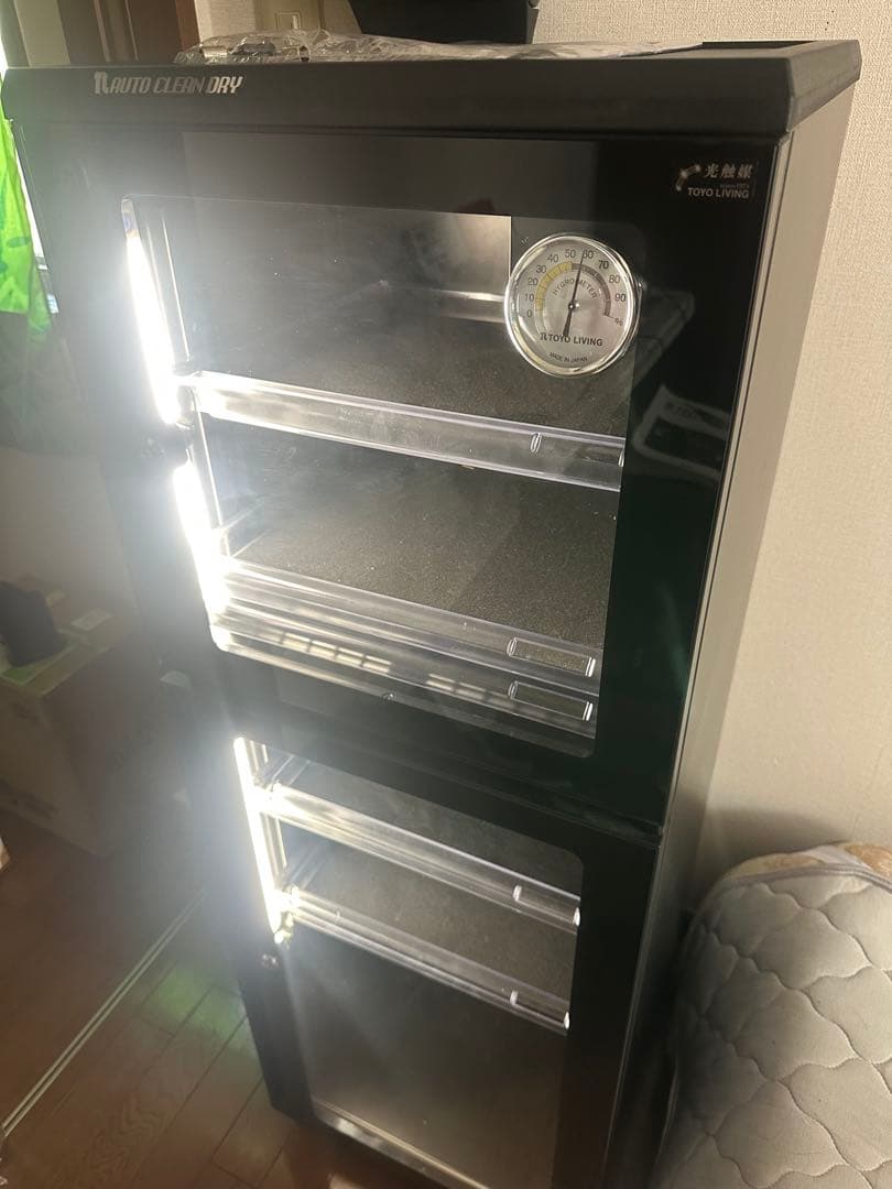 東洋リビング 防湿庫162L ED-165CATP2【B】 東洋リビング 防湿庫162L ED-165CATP2【B】