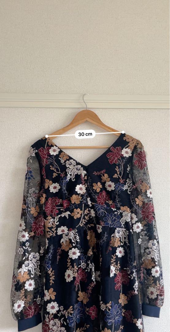 GRACE CONTINENTAL 花柄総刺繍ワンピース