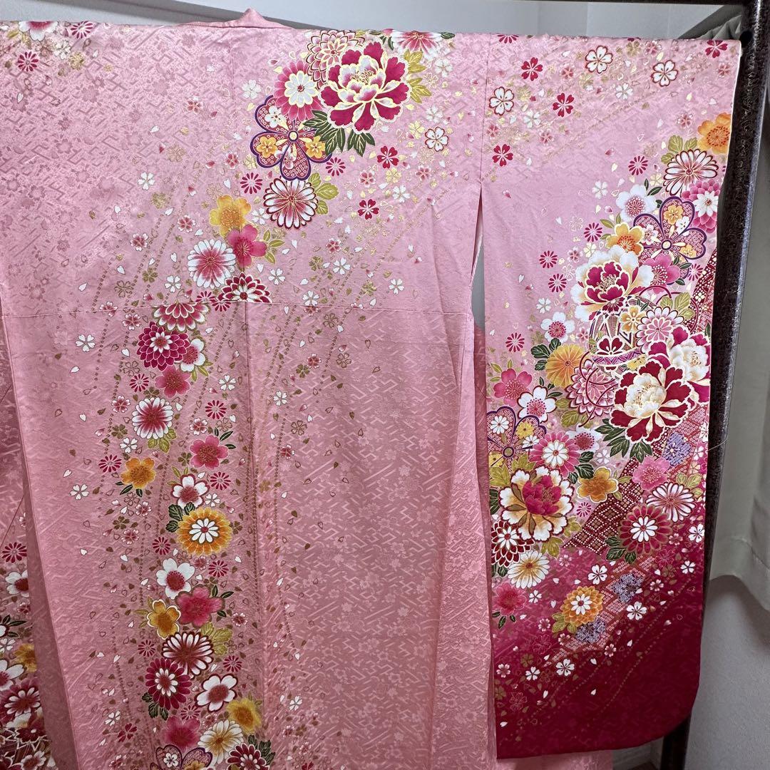 超美品　正絹　現代　振袖　成人式　着物　正絹　ピンク　 白　金　172