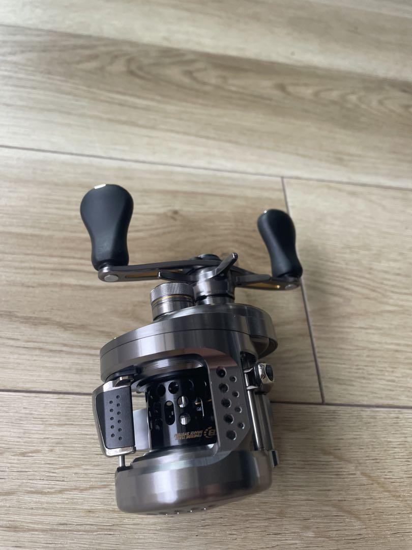 リール Shimano Calcutta Conquest BFS HG