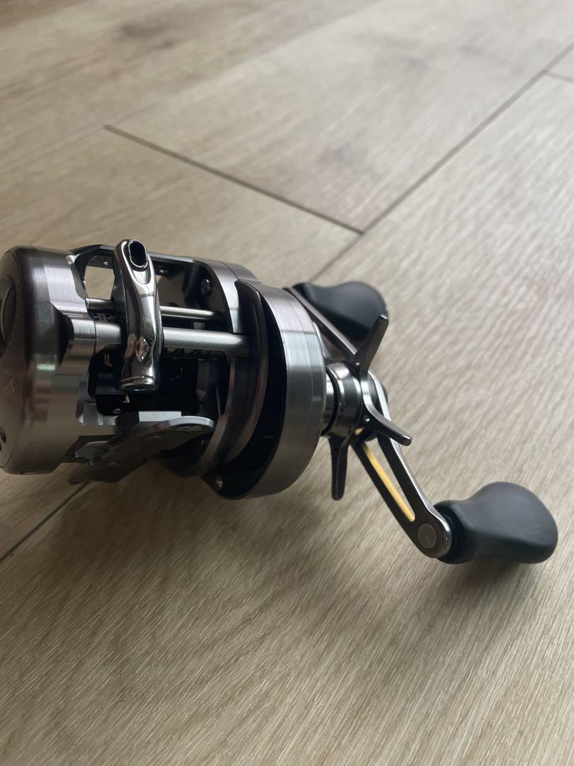 リール Shimano Calcutta Conquest BFS HG