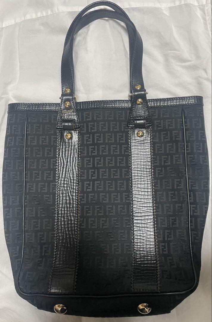 FENDI ロゴ トートバッグ ブラック 楽天市場】FENDI(フェンディ) ビーズロゴ トートバッグ