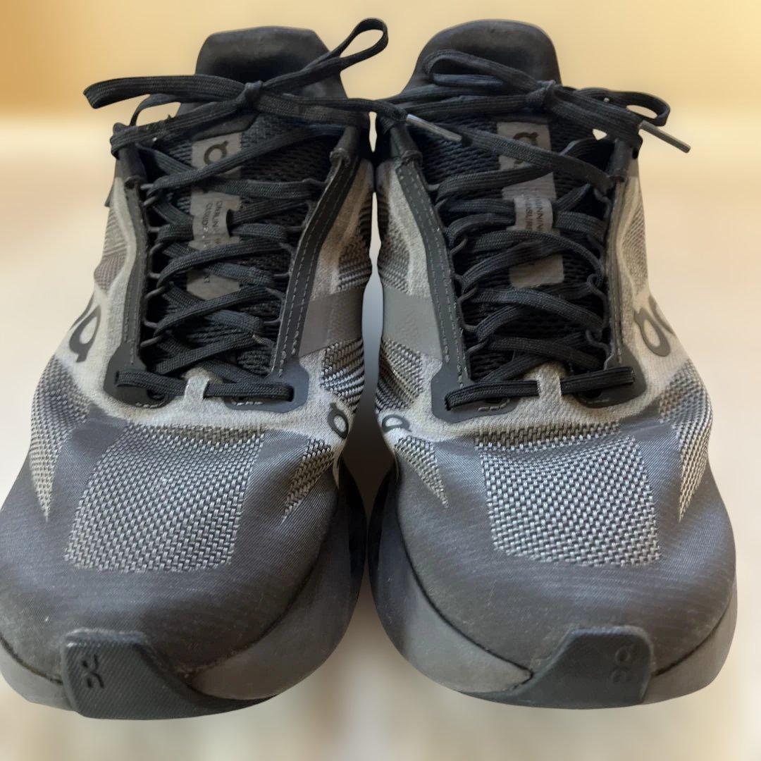 ON オン クラウドサーファーネクストランニングシューズ 28cm ON オン クラウドサーファーネクストランニングシューズ 28cm
