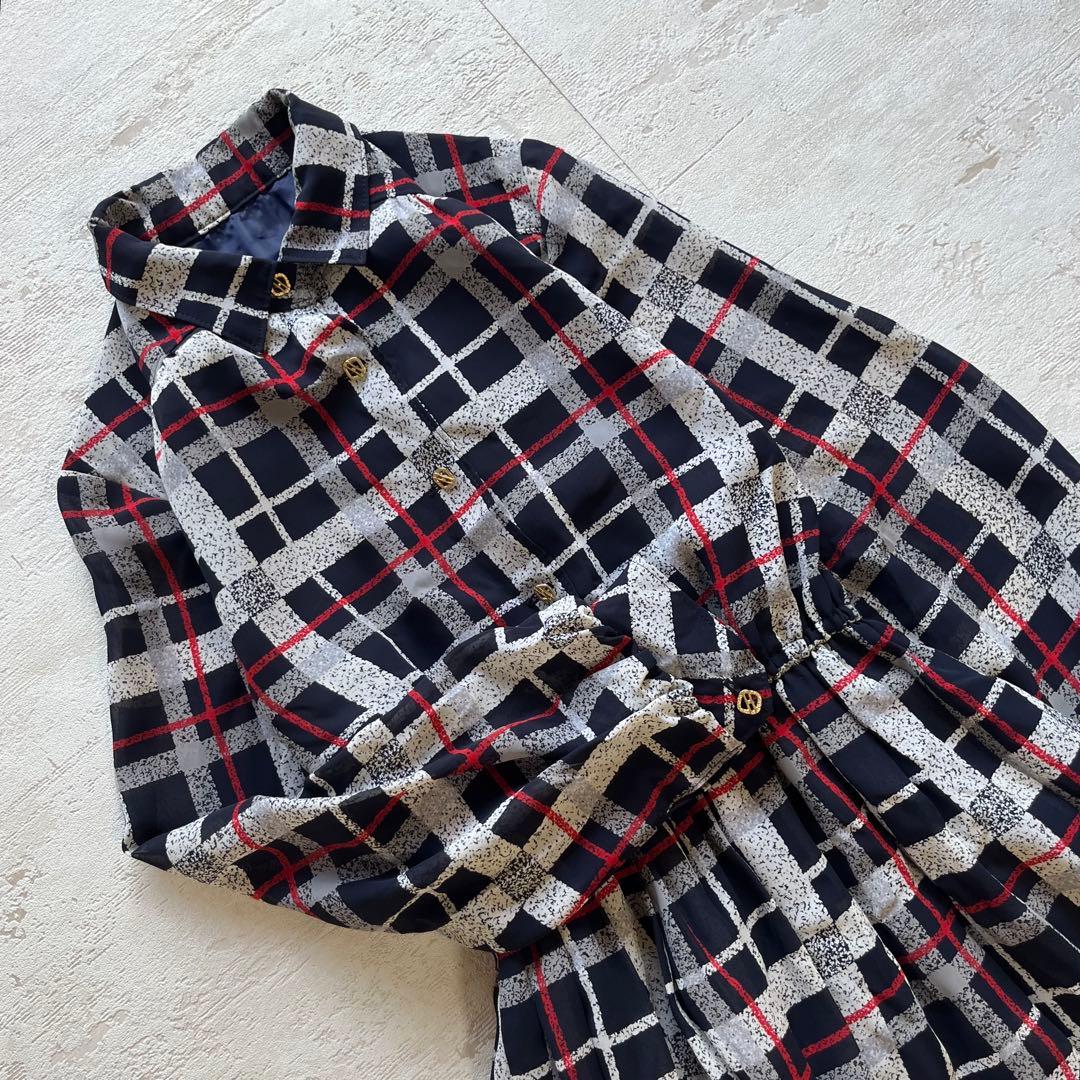 ネイビーチェック柄