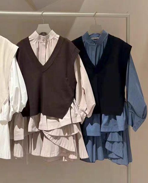 新品✨レースミニワンピース＆Vネックニットベスト2点セット