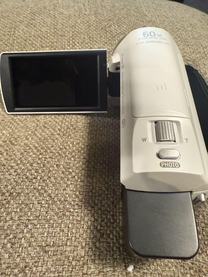 リボンさんSONY HDR-CX670 ハンディカム スペアバッテリー付き リボンさん様専用SONY HDR-CX670 ハンディカム スペアバッテリー