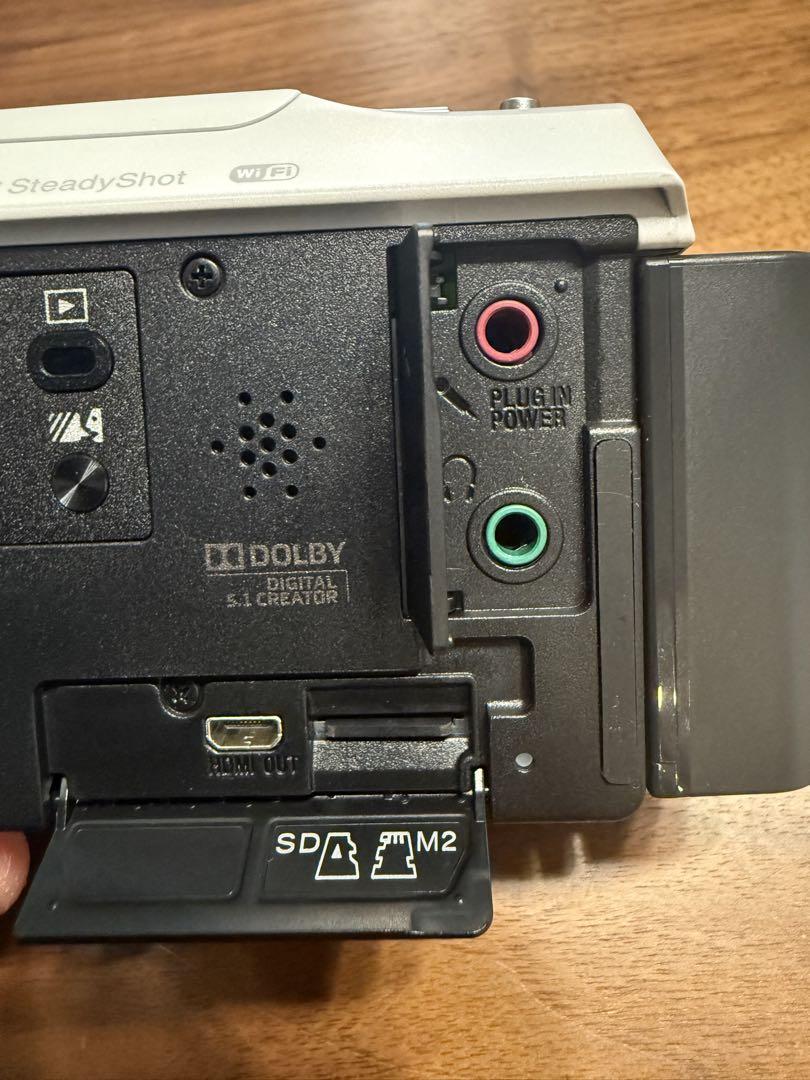 リボンさんSONY HDR-CX670 ハンディカム スペアバッテリー付き リボンさん様専用SONY HDR-CX670 ハンディカム スペアバッテリー