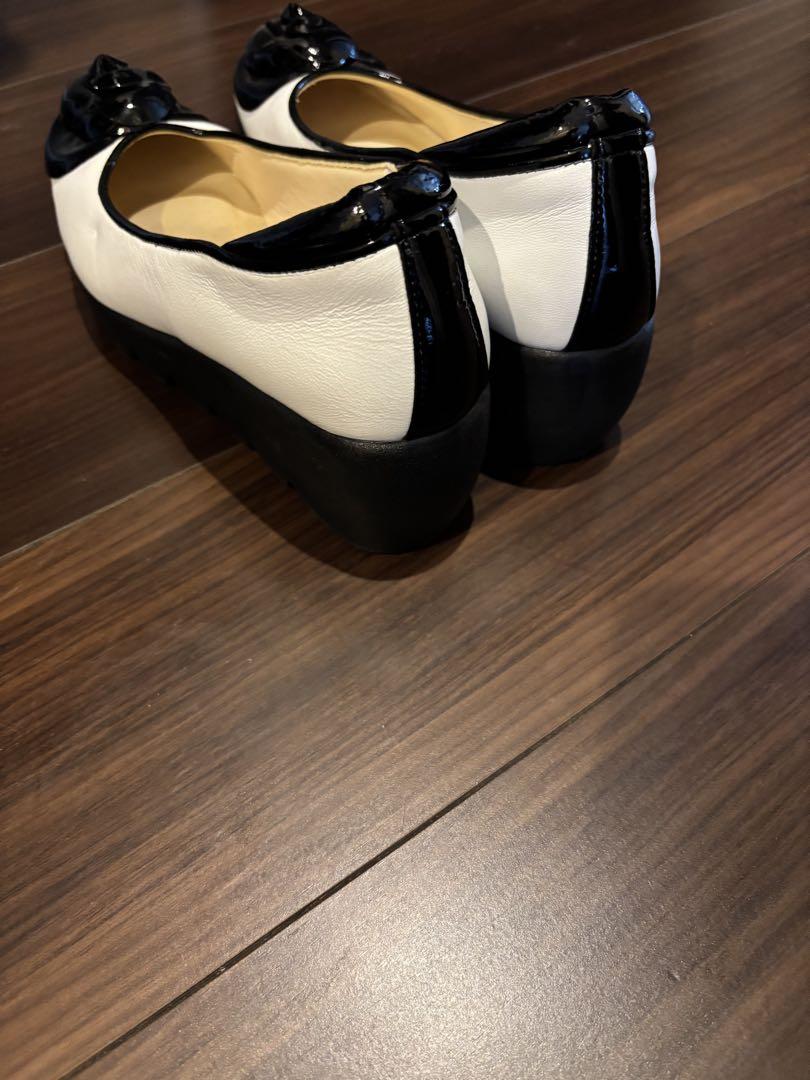 chan.エミヒルズアベニュー　カメリアパンプス22、5 美品