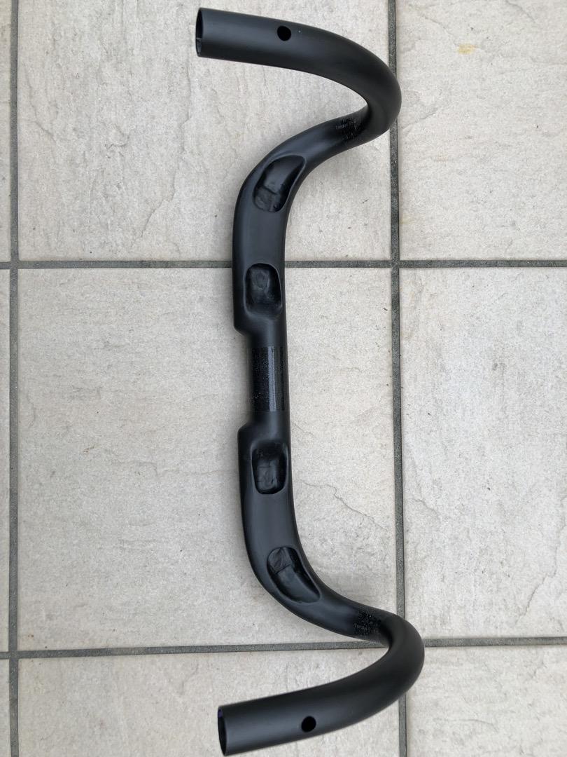 DEDA Superzero カーボンハンドルバー（400mm外外）