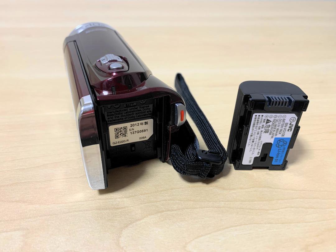 美品 JVC ビデオカメラ EVERIO GZ-E220