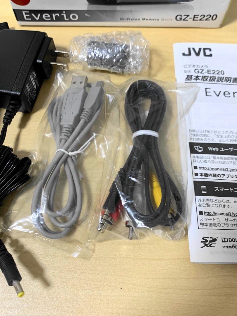 美品 JVC ビデオカメラ EVERIO GZ-E220