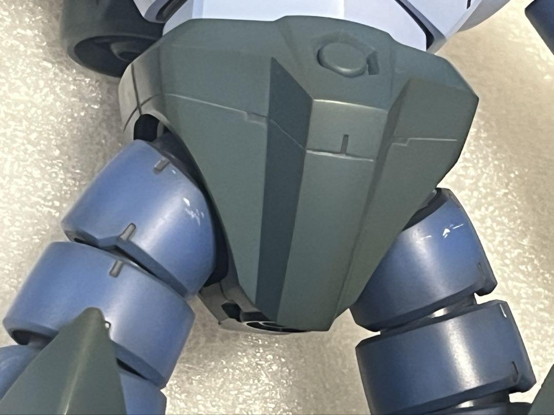 MG シャア専用ズゴック（未組立品）　量産型ズゴック（完成品）