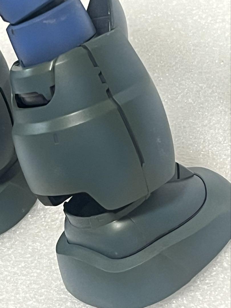 MG シャア専用ズゴック（未組立品）　量産型ズゴック（完成品）