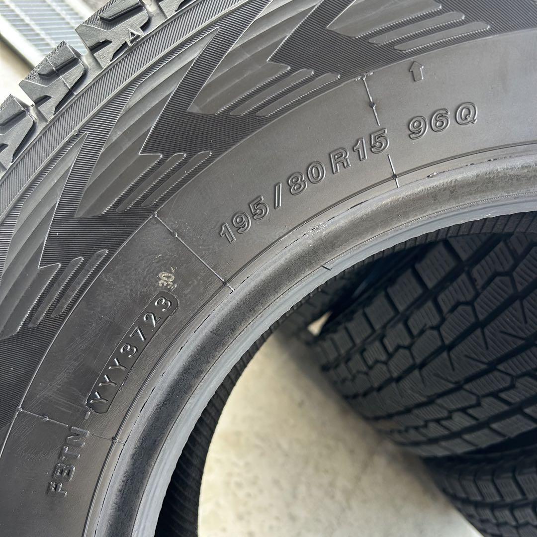 中古スタッドレスタイヤ 195/80R15 ヨコハマ4本セット　ジムニーシエラ用