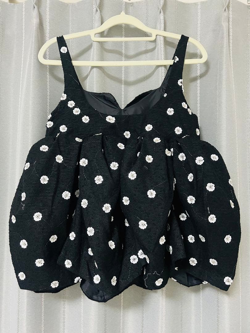 ★新品未使用★Bibiy. BIANCA BLOSSOM TOP BLACK