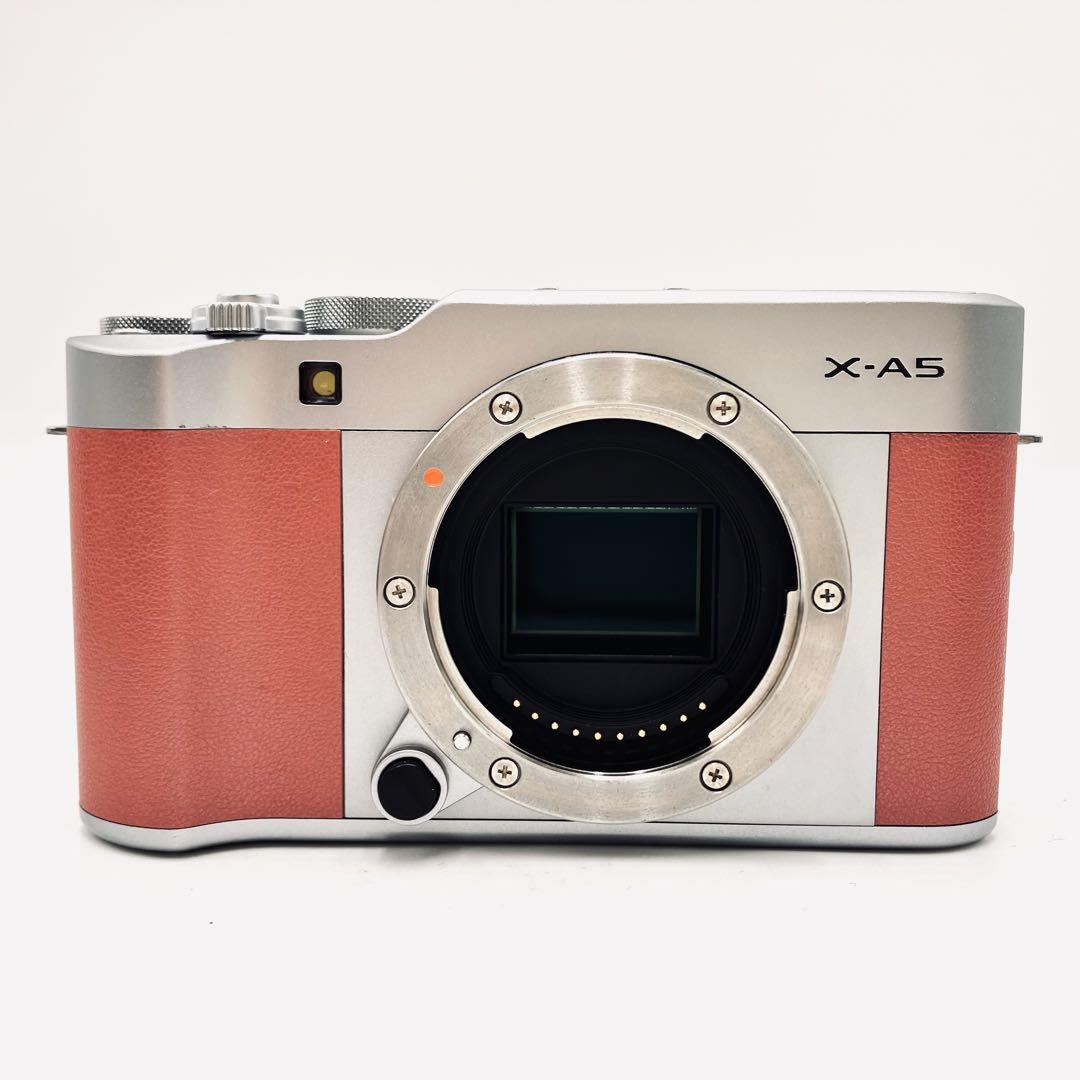 美品♪ FUJIFILM X-A5 ピンク　15-45mmレンズキット