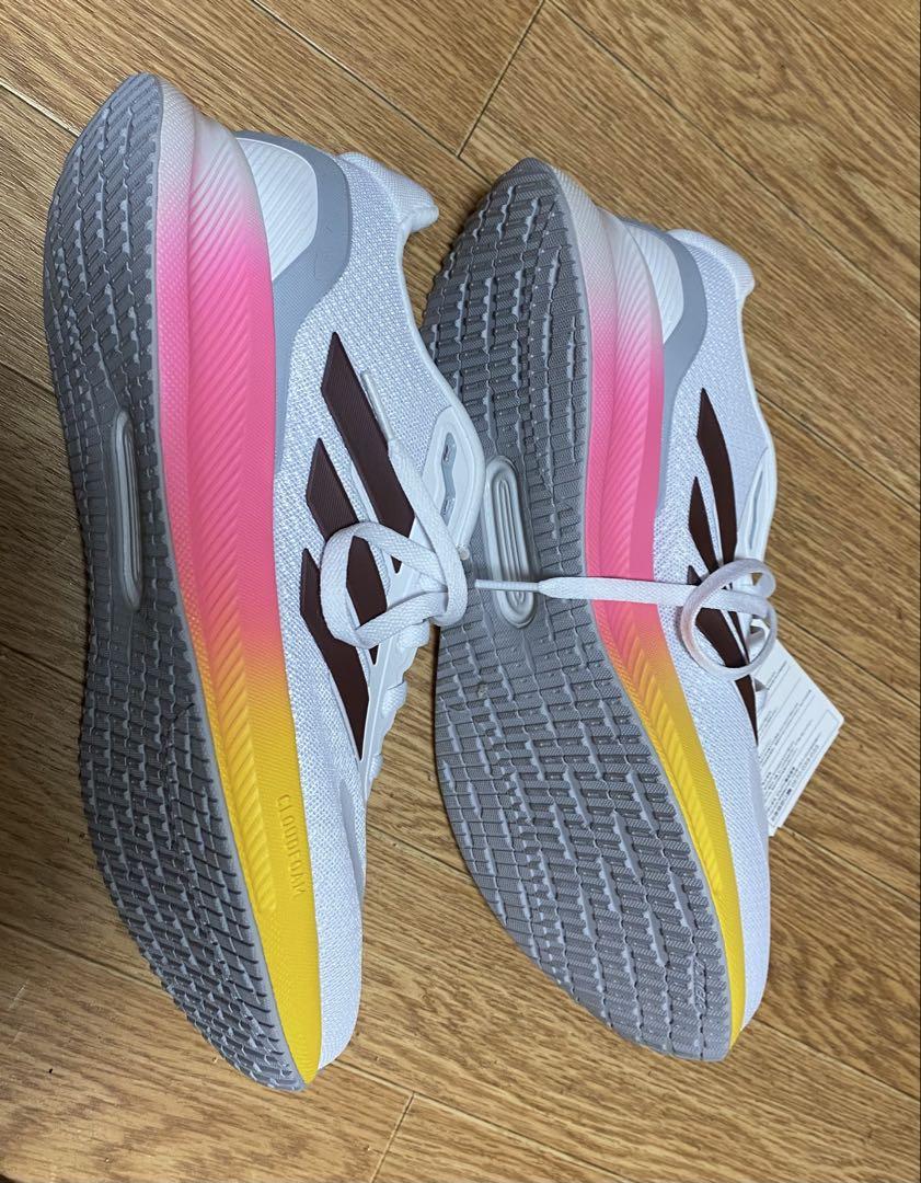 アディダス　adidas ランニングシューズ　コアランナー27.5cm