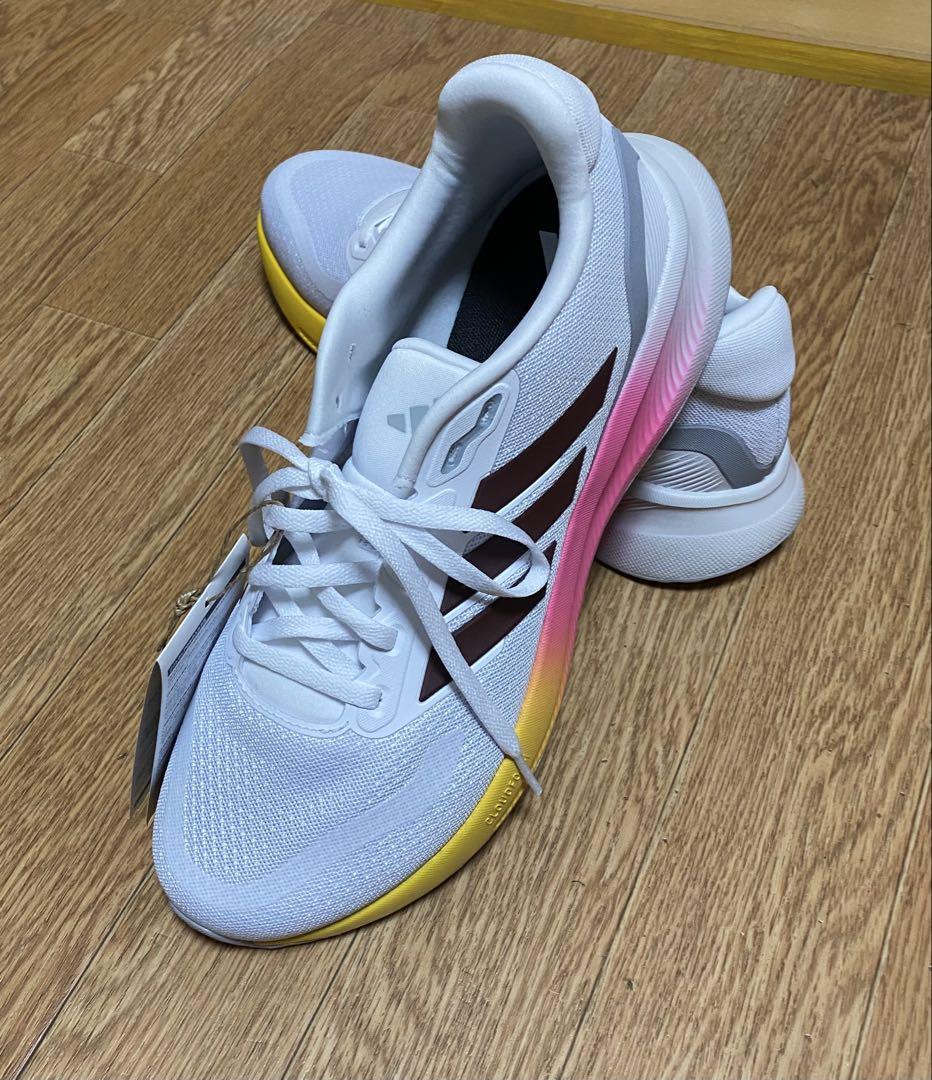 アディダス　adidas ランニングシューズ　コアランナー27.5cm
