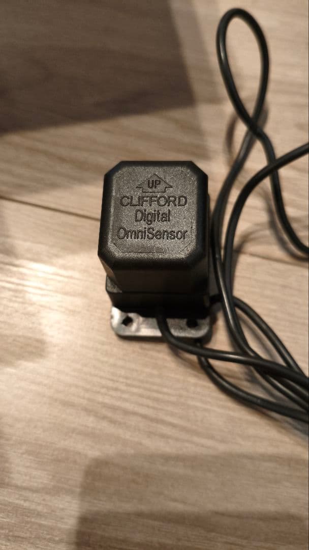 ジャンク品CLIFORDintelliguard770J本体