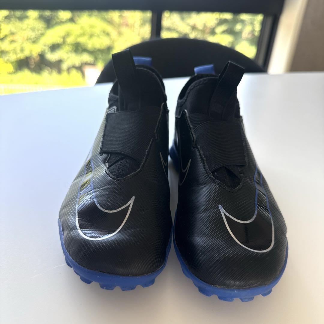 Nike サッカーシューズ ブラック/ブルー Nike サッカーシューズ ブラック/ブルー - メルカリ