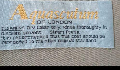 アクアスキュータムトレンチコート　Aquascutum