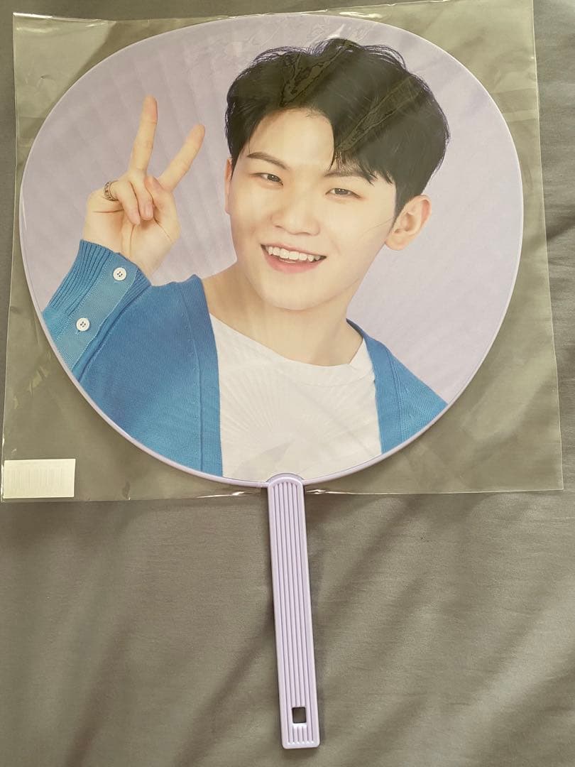 SEVENTEEN ウジ トレカ うちわ グッズ セット SEVENTEEN ウジ うちわ セット SEVENTEEN ウジ 公式 うちわ