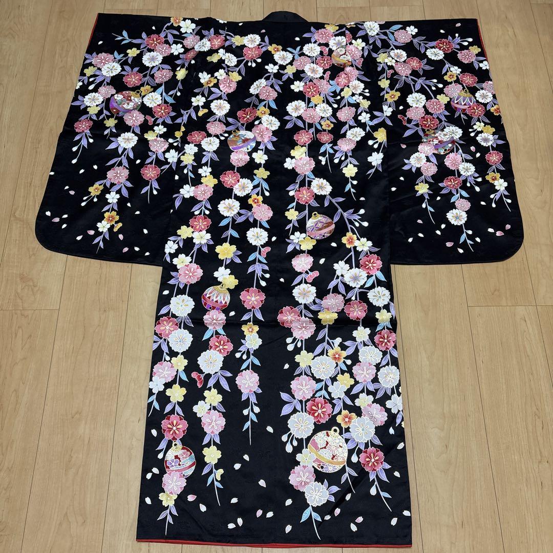 197 超美品　正絹黒着物×しだれ桜　7歳　七五三着物セット　和装小物　結び帯