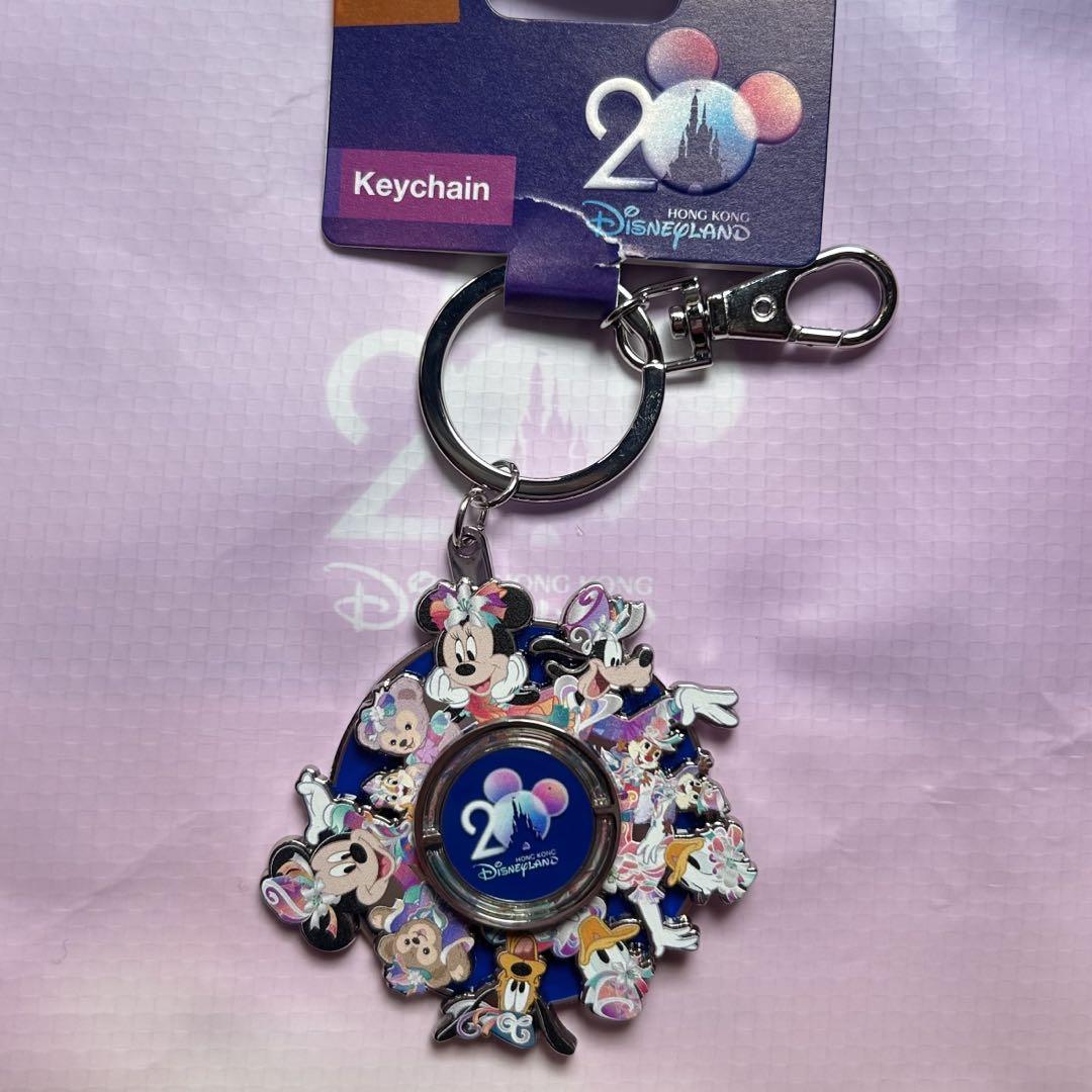 香港ディズニー 20周年 くるくるキーホルダー HKDL - メルカリ