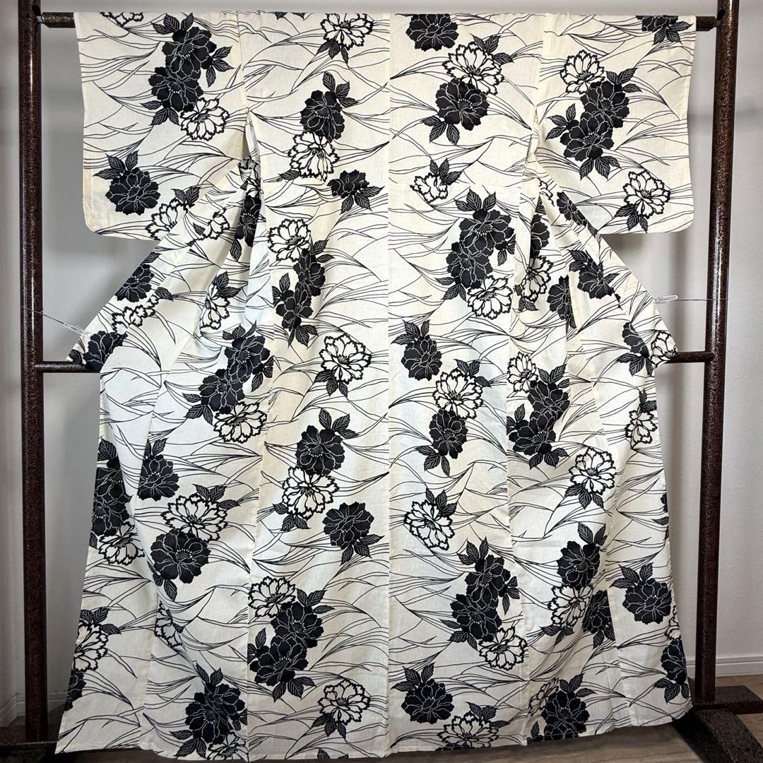 超美品　綿　現代浴衣　浴衣 着物　夏物　165 トール　横幅　生成色