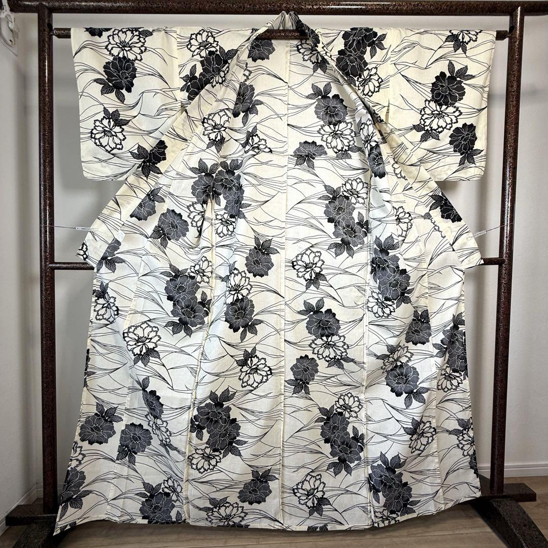 超美品　綿　現代浴衣　浴衣 着物　夏物　165 トール　横幅　生成色