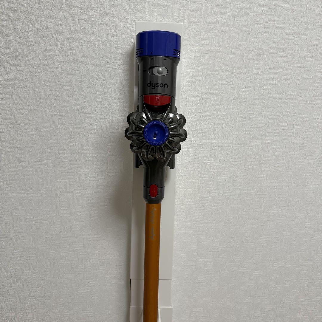 【金鹿さん専用】中古 Dyson v8 スティッククリーナー本体+スタンド