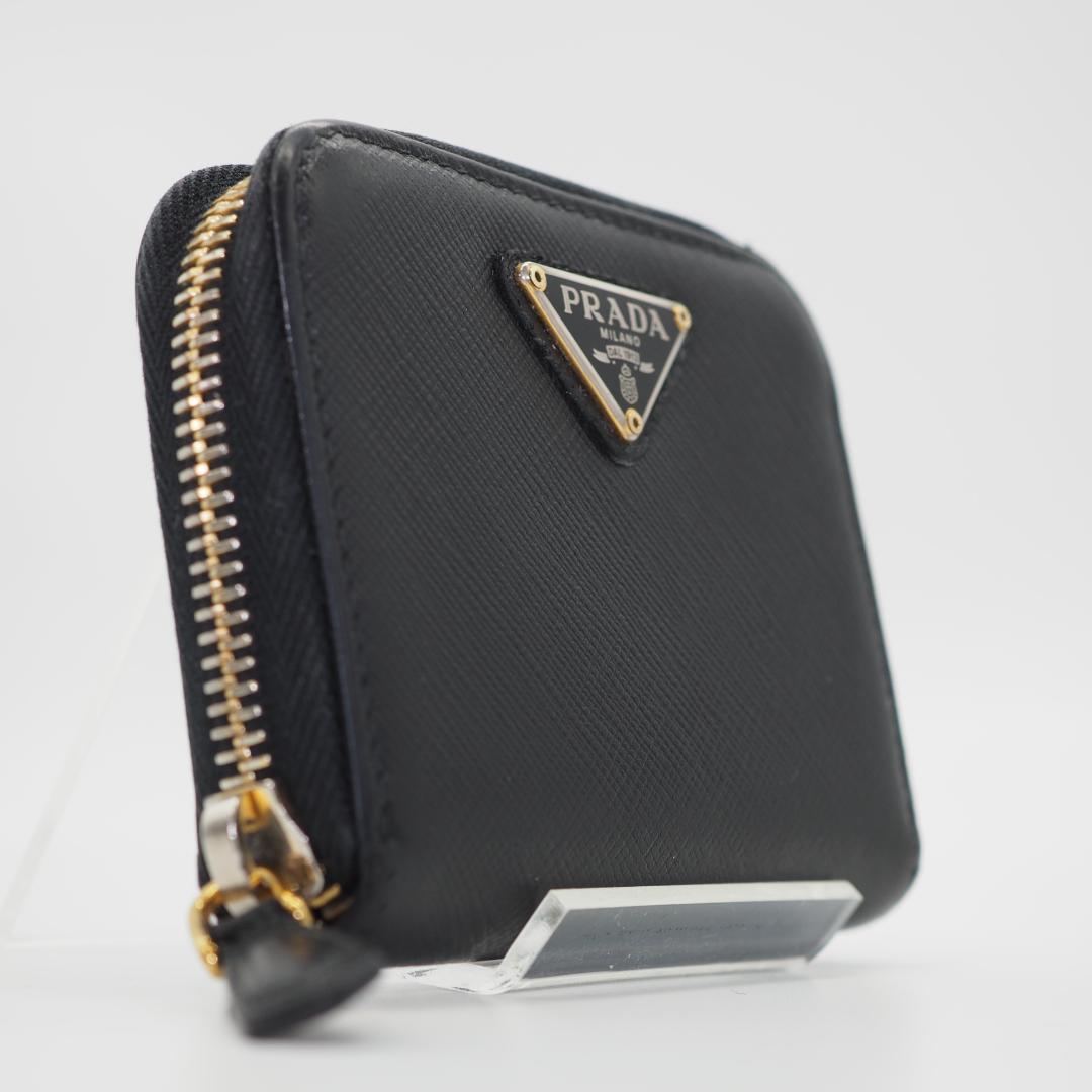 【極極品】プラダ PRADA コインケース 三角プレート ブラック サフィアーノ 極極品】プラダ PRADA コインケース 三角プレート ブラック