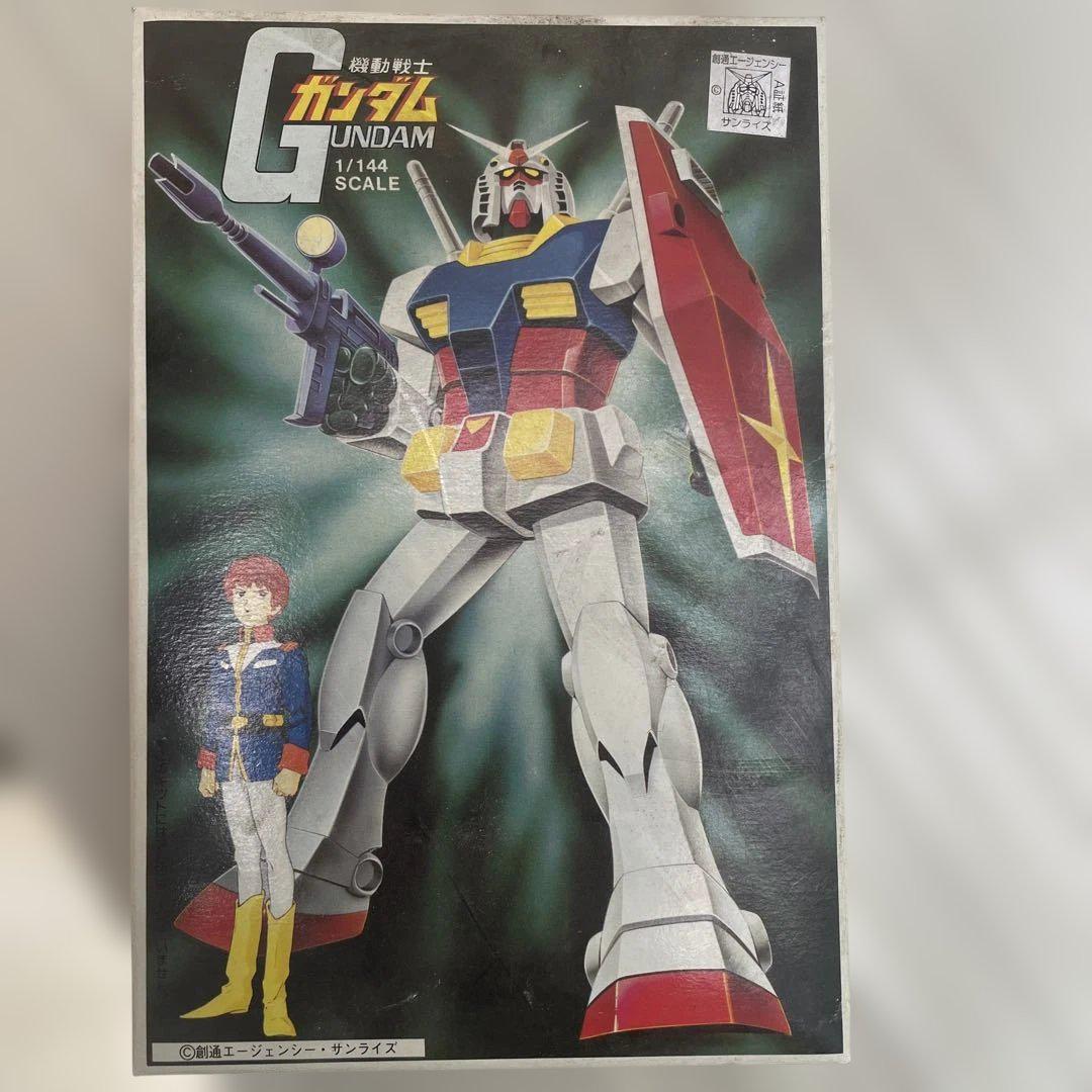 ガンダム 1/144 スケール 未組立 プラモデル初代 ガンダム／プラモデル】RX-78 ガンダム、1/144スケール、未組立