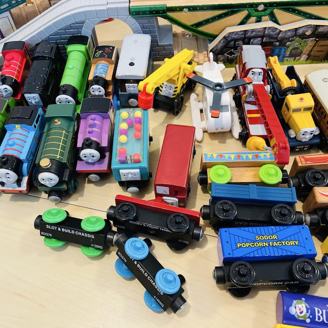 木製トーマスまとめ売りきかんしゃトーマス