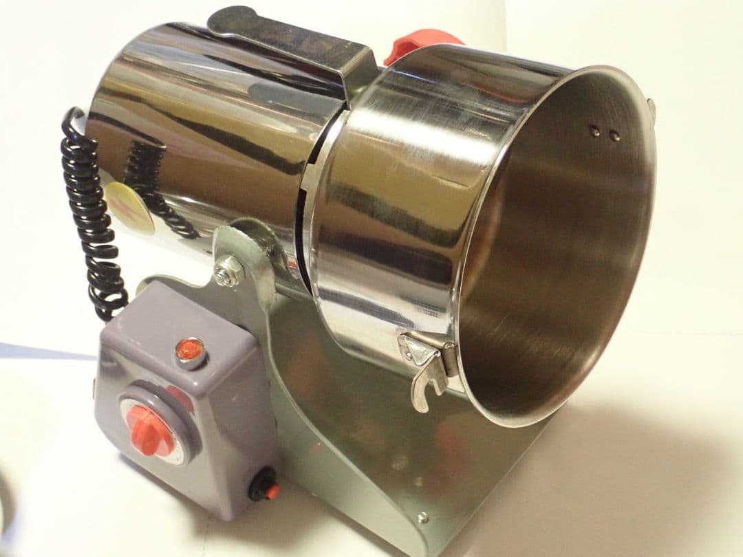 ■大人気■安心の販売実績■国内在庫品■即日発送■700g■粉砕機■製粉機■粉末に(10920円)