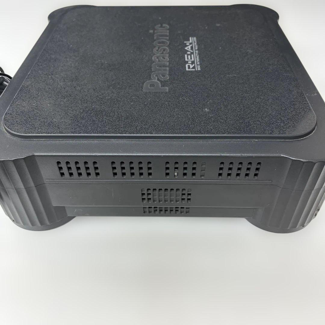 Panasonic 3DO REAL FZ-1 本体＆コントローラー2個 - メルカリ
