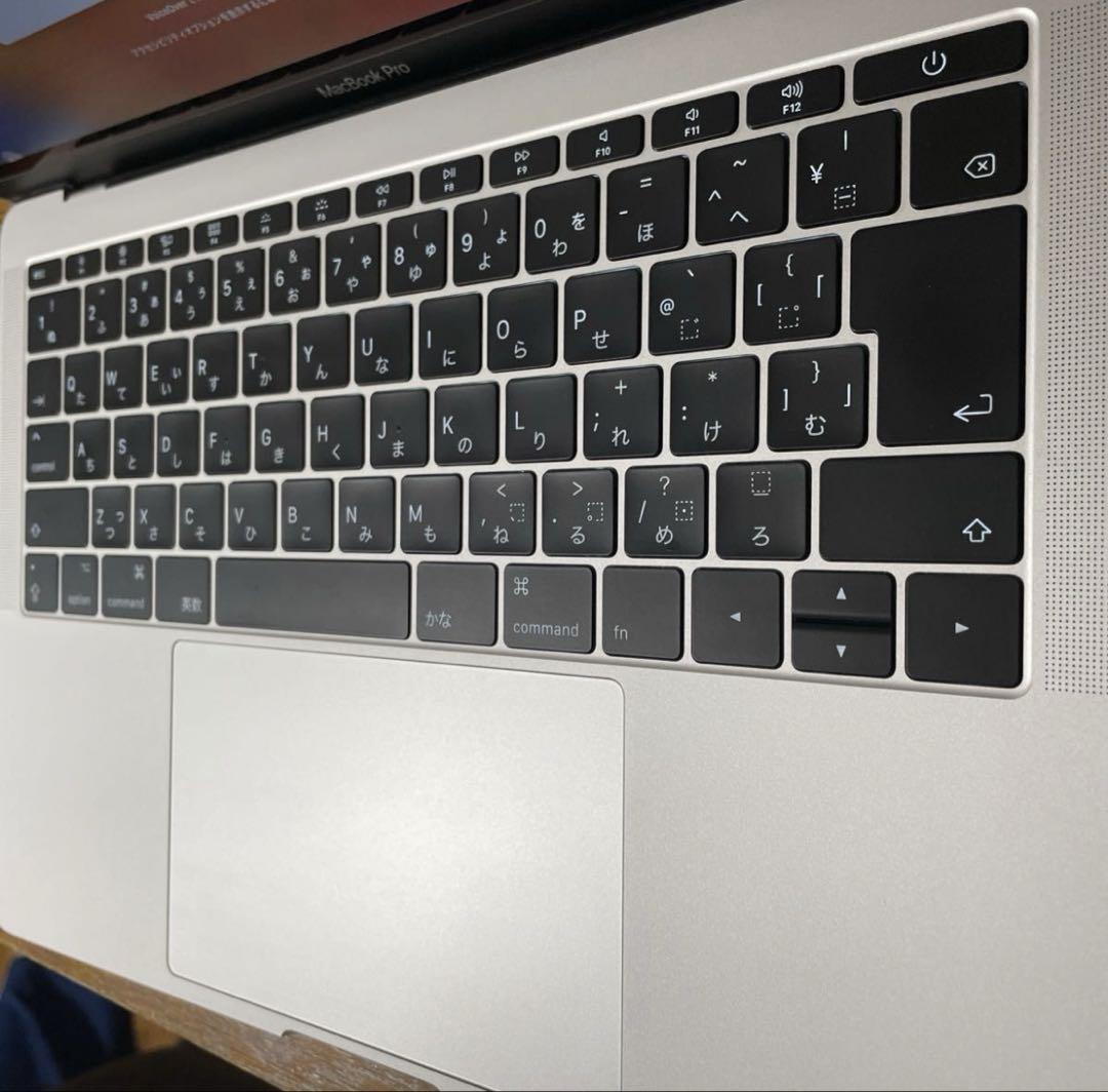 Mac Book