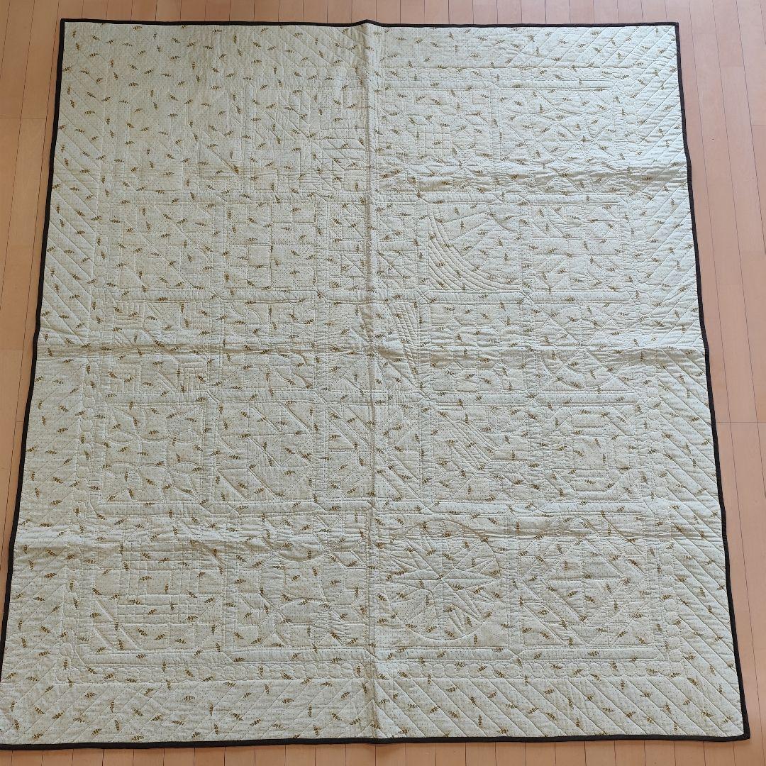 パッチワークタペストリー「23の窓」縦206cm 横189cm の大作