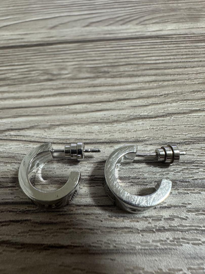 ARMANI アルマーニ ピアス