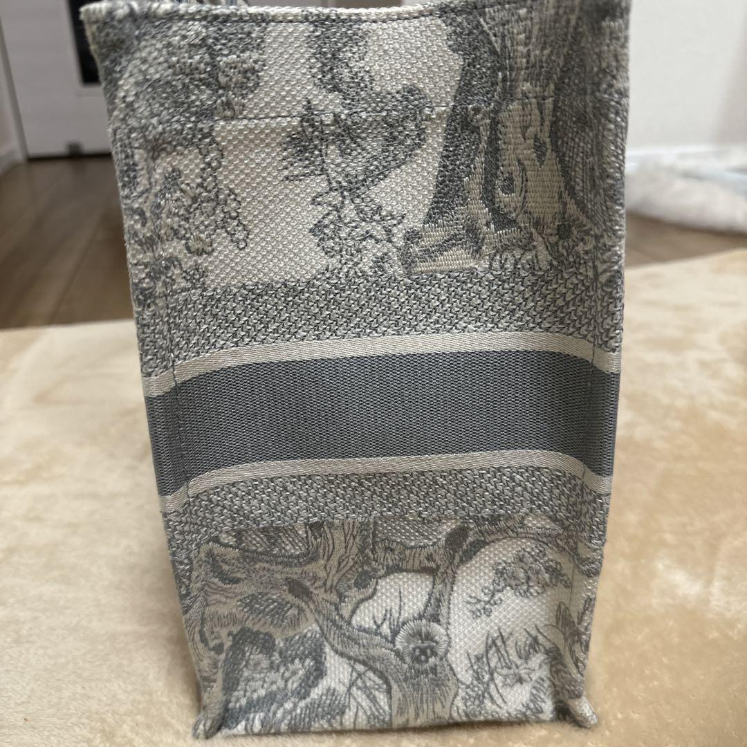 大人気 Dior Book Tote バッグ ミディアム