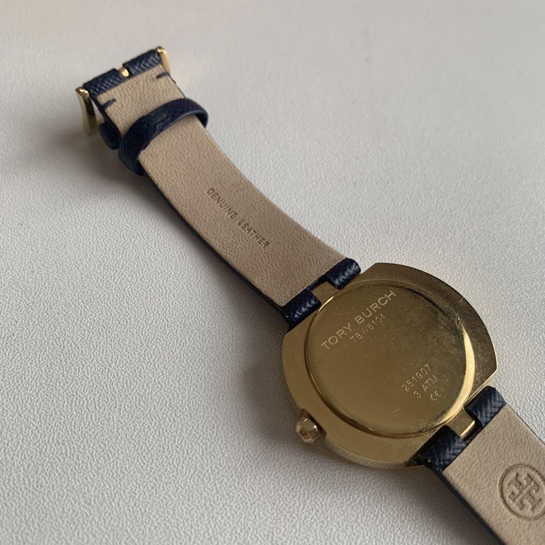 Tory Burch ゴールド 腕時計　使用頻度数回・美品・電池有り稼働品 Tory Burch ゴールド 腕時計 使用頻度数回・美品・電池有り稼働