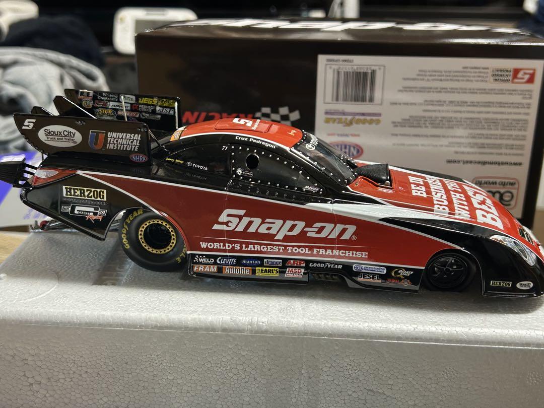 NHRASnap-on 2010 Cruz Pedregon 1/24 ミニカー