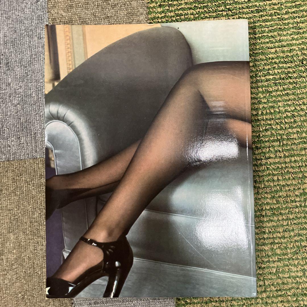 helmut newton white WOMEN ヘルムートニュートン 写真集 - メルカリ