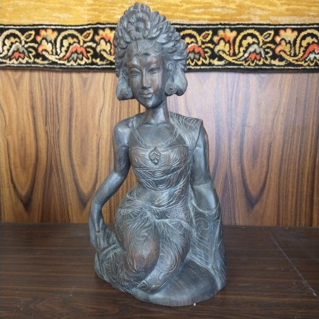 アジア風 木製女性像 彫刻