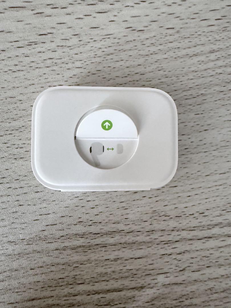 AirPodspro 第2世代 充電ケースと右耳