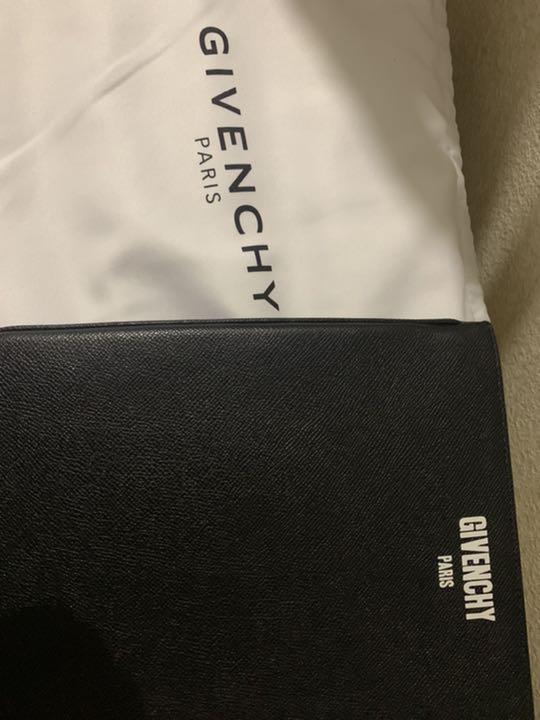Givenchy ロゴ ジバンシーショルダーバッグ