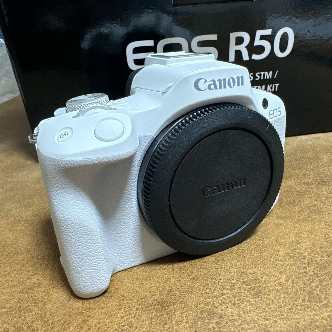 Canon ミラーレス一眼カメラ EOS R50   EOSR50WH-WZK