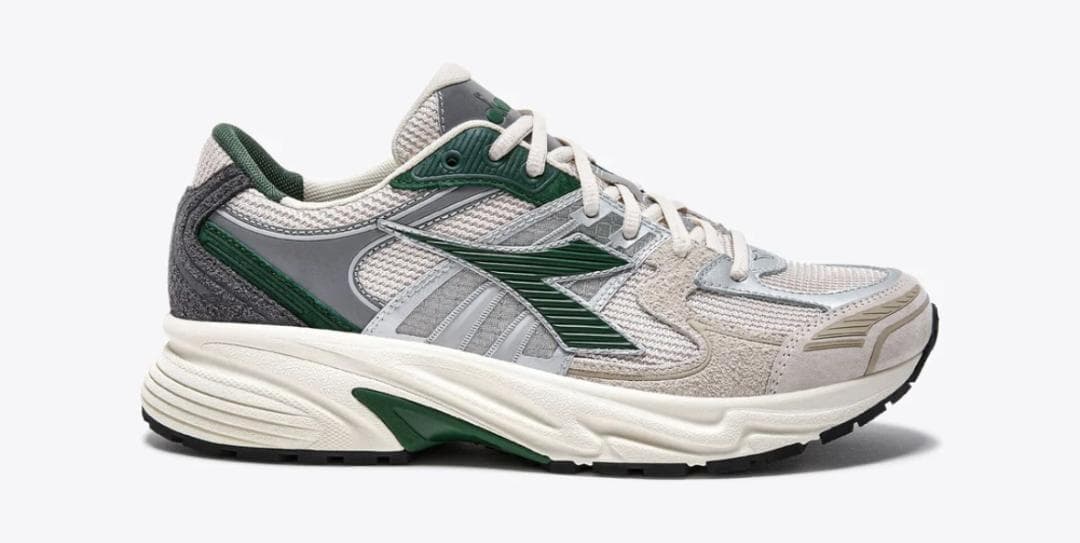 diadora スニーカー　MYTHOS　STAR