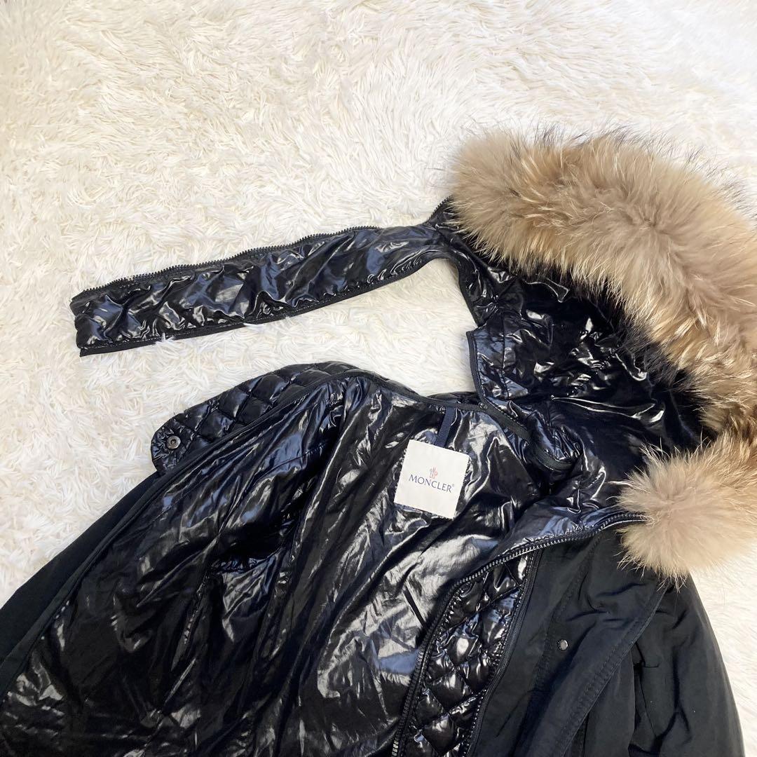 美品 国内正規 希少 ラクーンファー MONCLER ダウンコート ロムニー　1 美品 国内正規 希少 ラクーンファー MONCLER ダウンコート