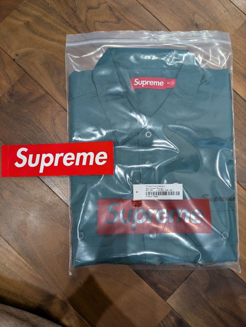 Supreme Rhinestone Pin Up Work Shirt XL Supreme Rhinestone Pin Up Work Shirt XL